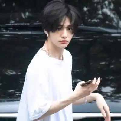 ins个性高冷真人男生酷帅头像