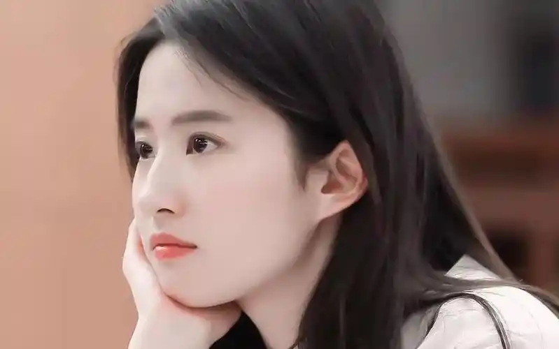 神仙姐姐颜值巅峰,刘亦菲早期混剪合集!_哔哩哔哩_bilibili