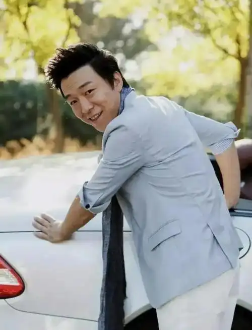 3位丑男演员娶的老婆,一个比一个漂亮|赵亮|黄渤|小欧|杜旭东|三德子