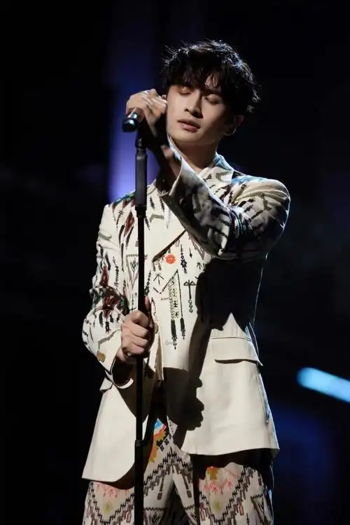 张云龙0302生日快乐##员员送福利