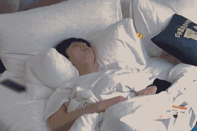 鹿晗哈哈哈哈哈#宝宝你睡觉也太乖了啊啊啊啊啊啊啊啊啊啊啊啊啊鞍