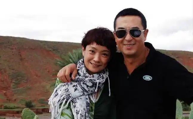 原创大叔张嘉译一婚娶千金小姐被说吃软饭二婚娶知名演员被当成宝