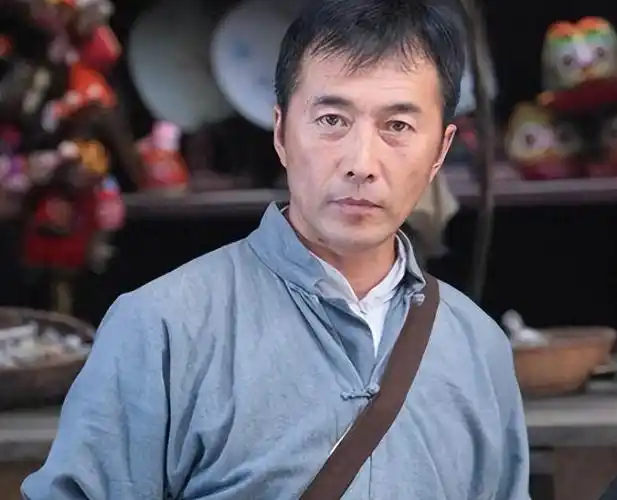 回顾张也55岁还未婚和62岁的吕继宏互相陪伴多年却至今未婚