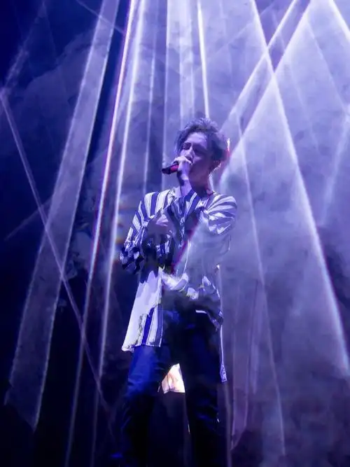 哈哈哈哈哈哈哈哈哈,猜什么猜,一开口就知道谁了#全世界最好的薛之谦