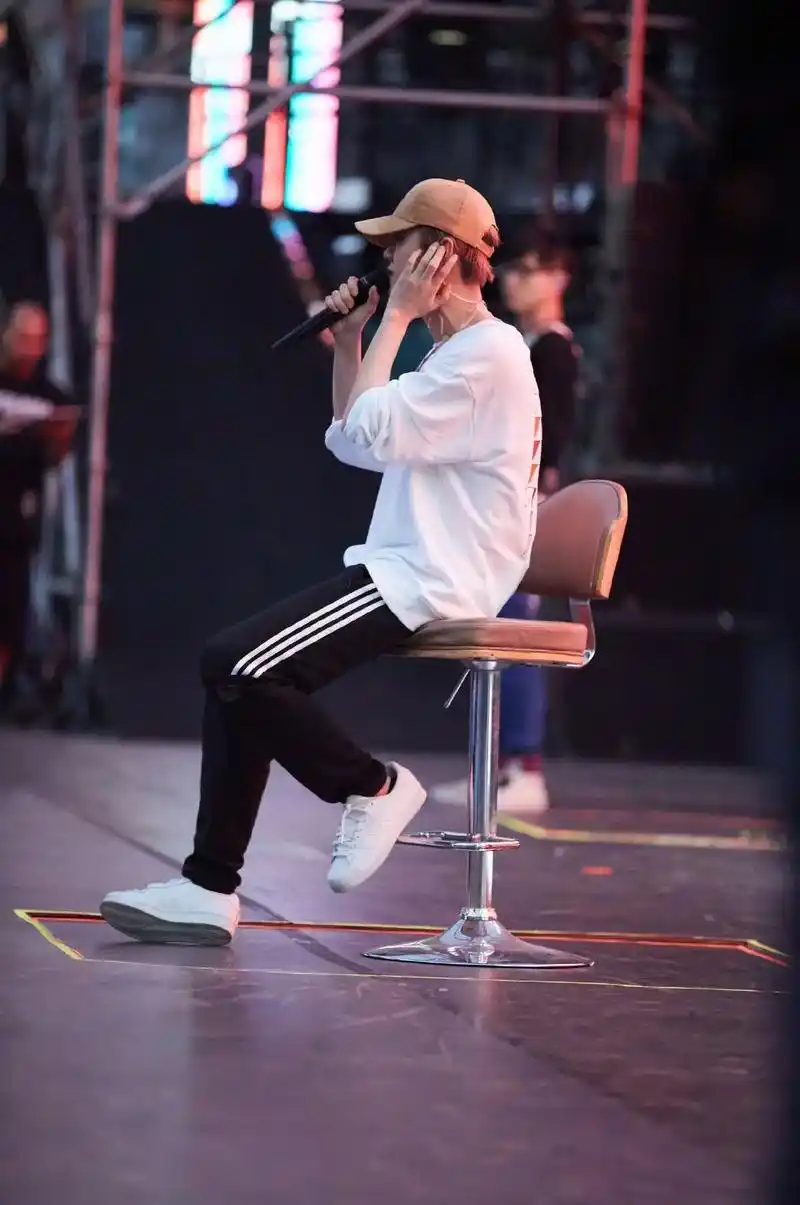 鹿晗 鹿boss 部分帽子照合集#向全世界安利 #202 - 抖音