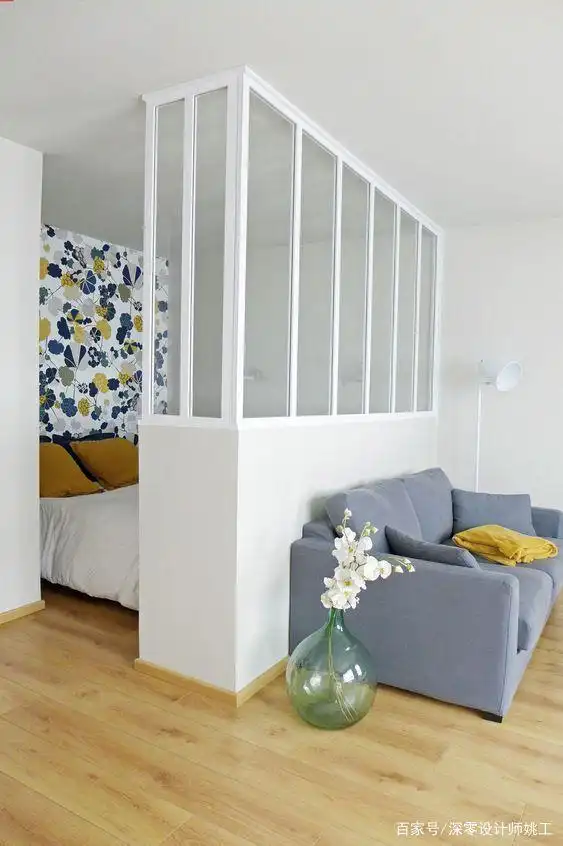 如何在客厅里隔出卧室?这5种方法随便选,你家再小都能用得上