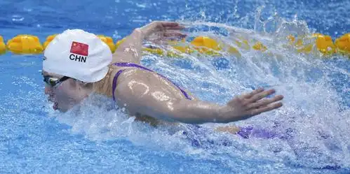 游泳——全国冠军赛:张雨霏获女子100米蝶泳冠军