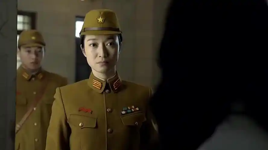 伪装者日本人拿汪曼春当枪使并动用孤狼要铲除明镜