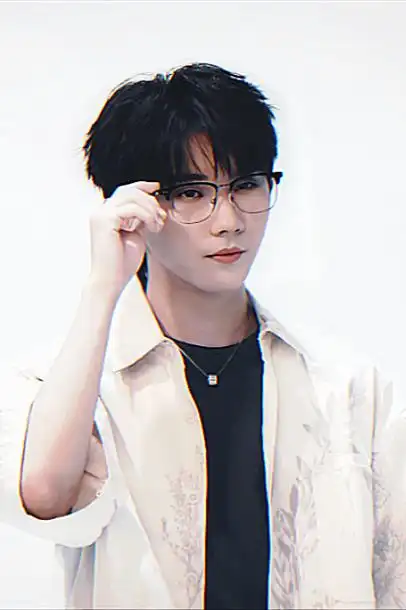 得了一种看到马嘉祺戴眼镜就会腿软的病02#和马嘉祺点亮微博之夜