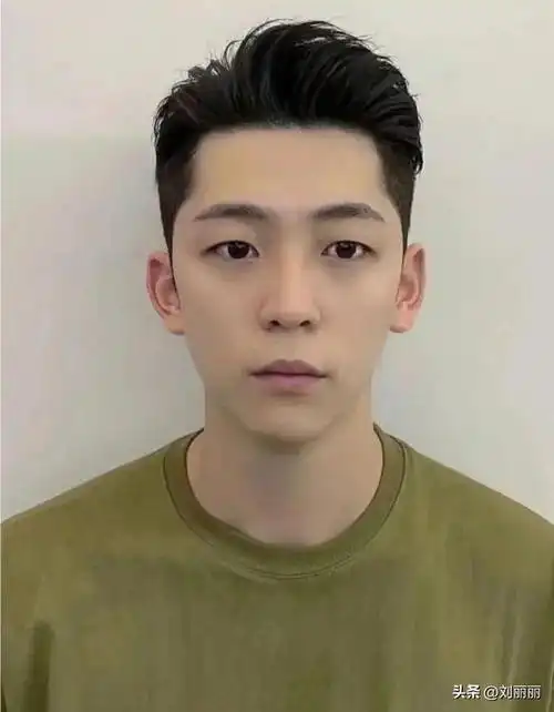 发型男 三七分_韩式发型男三七分-海纳网