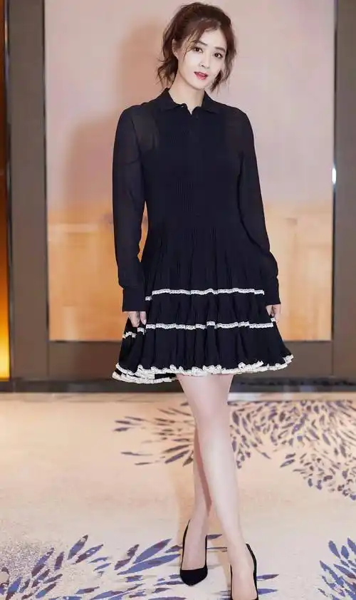 蒋欣的高跟鞋美图_尖头_明星_照片