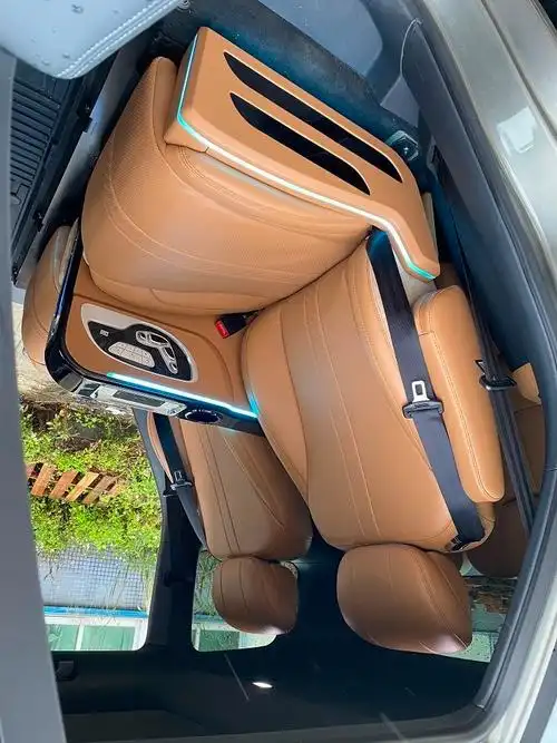 理想one改装升级中排航空座椅案例图