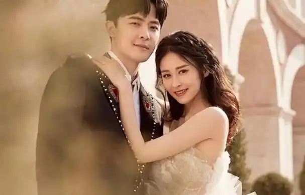 才知道,为啥付辛博和颖儿能挺过六年之痛,原来"傍上"的不是她