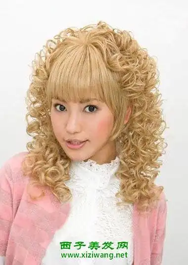 女生长发小卷烫发发型 洋气又个性(3)