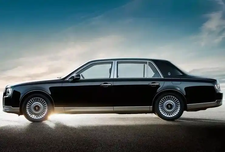 全新丰田世纪century登场!偷油塔重现岛国精致文化!