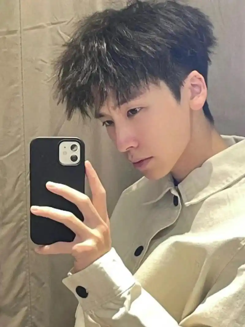 烫的烟花烫 蓬松增发量 谁烫谁好看的发型 适合发量少细软服帖的男生