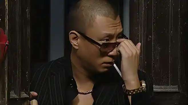 落地,请开手机05:小晚找王浩帮忙,王浩果断拒绝