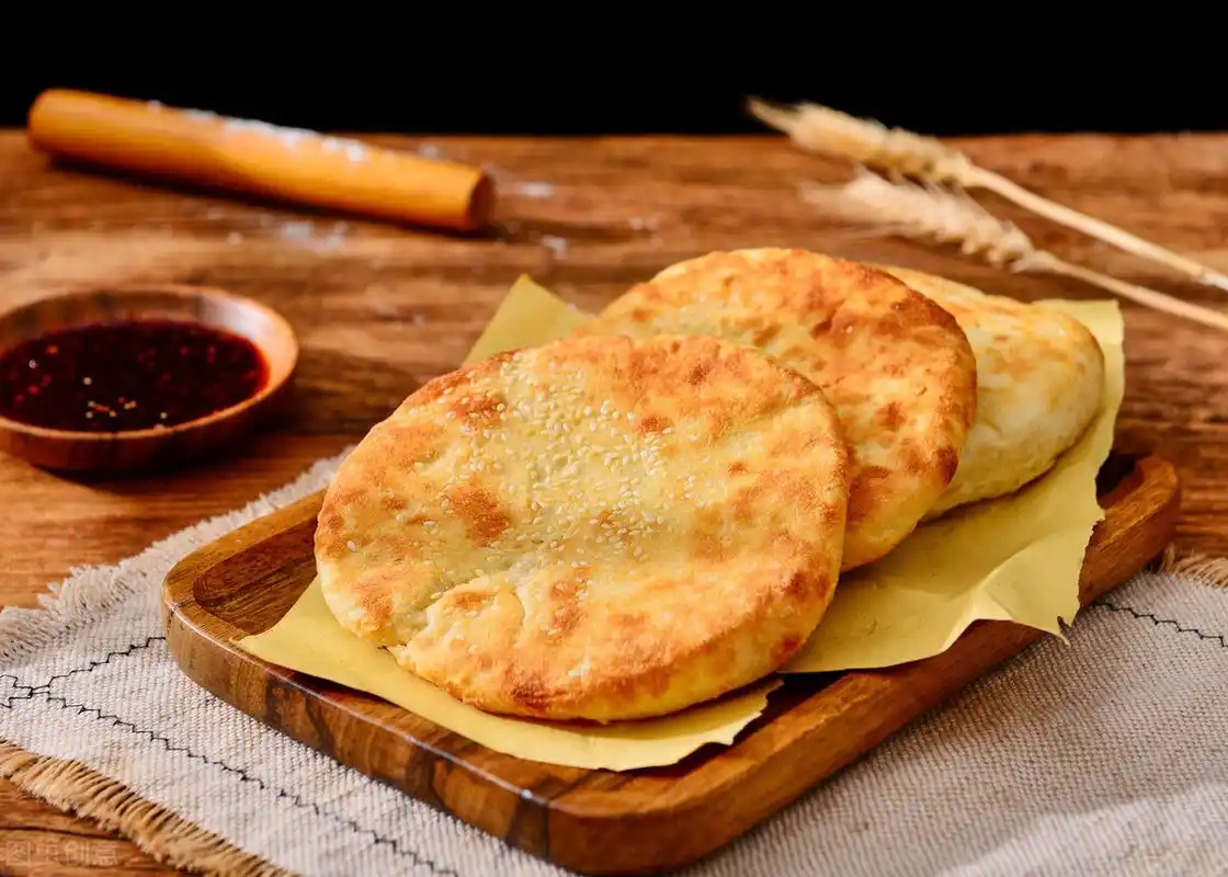 教你做五香烧饼,酥得掉渣的家常美食,自己做超简单,美味早餐_小饼