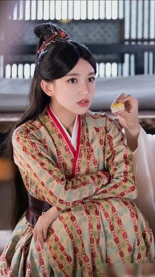 天醒之路程潇十套服饰第三套盔甲霸气第七套红嫁衣美哭了