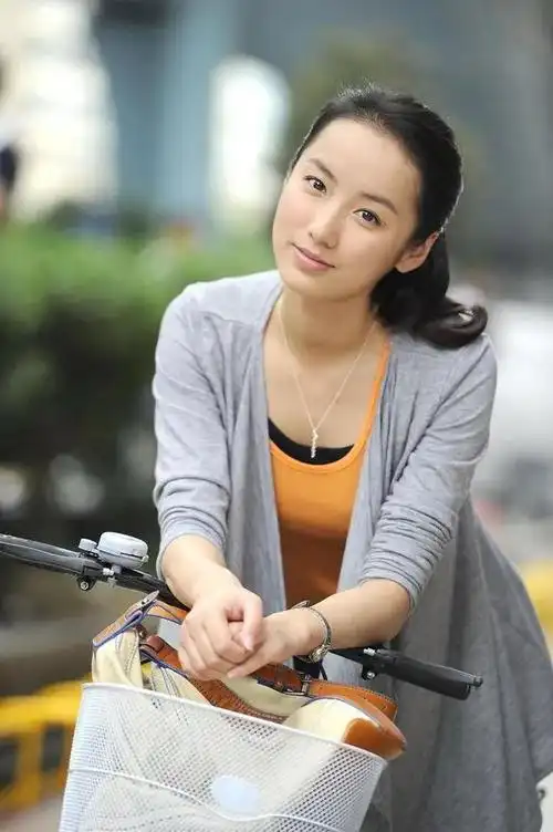 吕一20张精美的照片