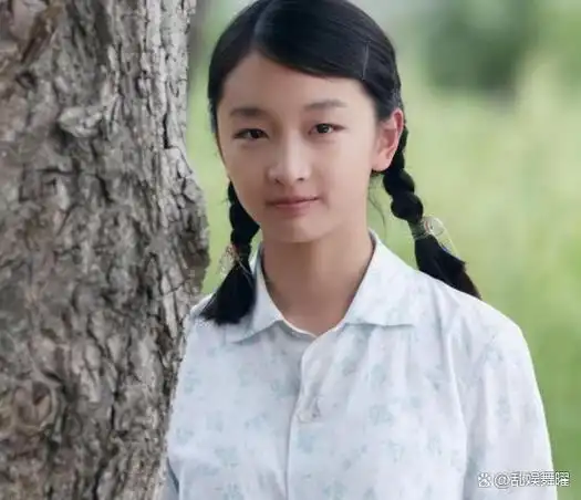 塑料姐妹情,娱乐圈"交际花",周冬雨的"遮羞布"被揭开