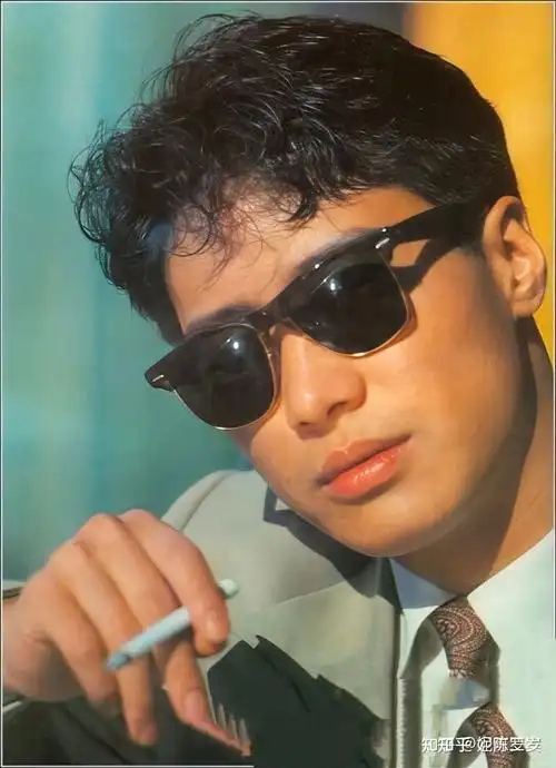 能不能将黎明哥哥帅气的图片秀出来