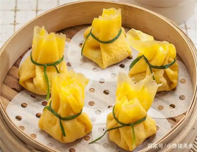 年夜饭吉祥菜黄金福袋,原来是用五花肉馅和鸡蛋做的,值得一学!