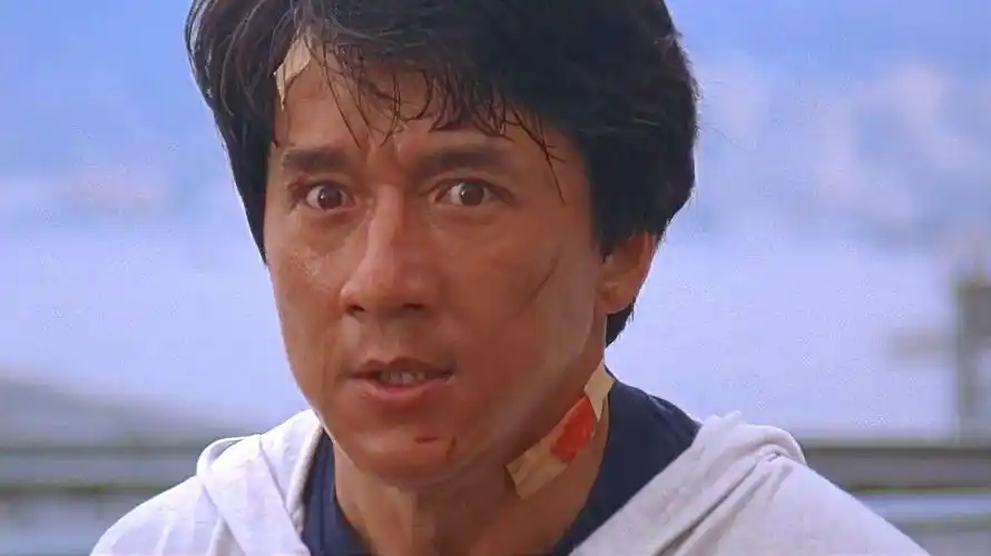 红番区:成龙混得最惨的一次,没有家具城加成,被打成过街老鼠!