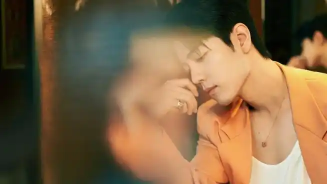 肖战登日本moviestar封面