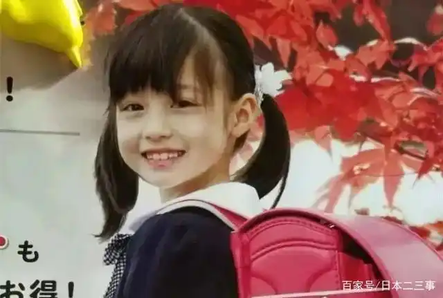 日本女星的童年照片被曝光,网友:和现在晒照对比差别大?