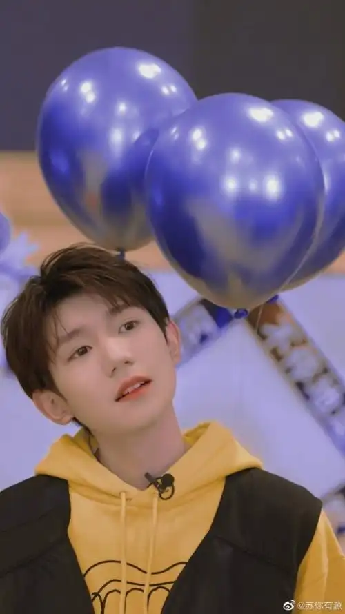 王源奶系女友超级甜