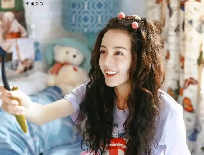 迪丽热巴漂亮的李慧珍