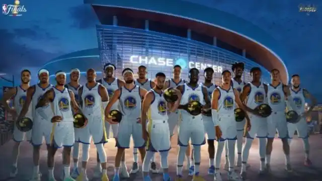 总决赛来了!勇士官推晒照造势 大阵容合影太霸气 水花g1场均41分