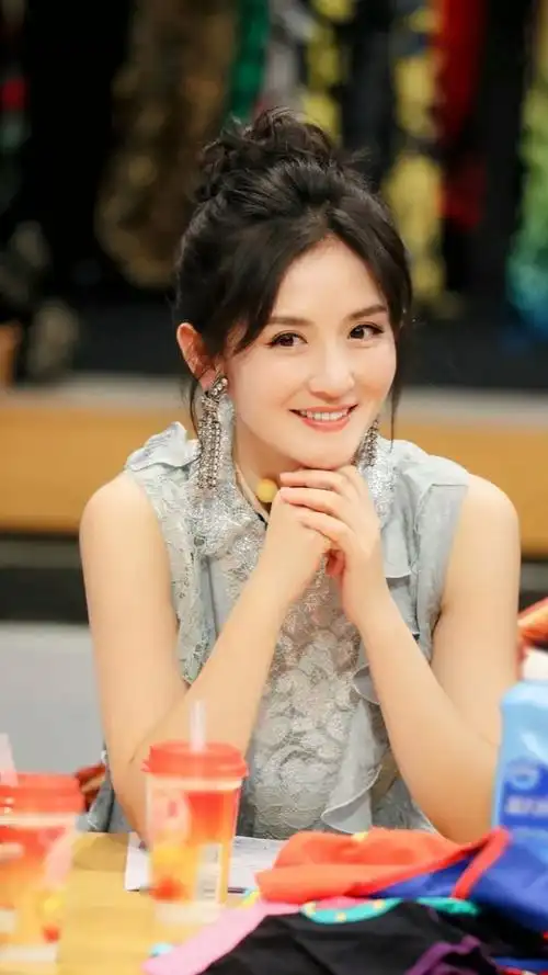 慌忙!谢娜回应已生二胎"萍水相逢"-第1张图片-西卡博客