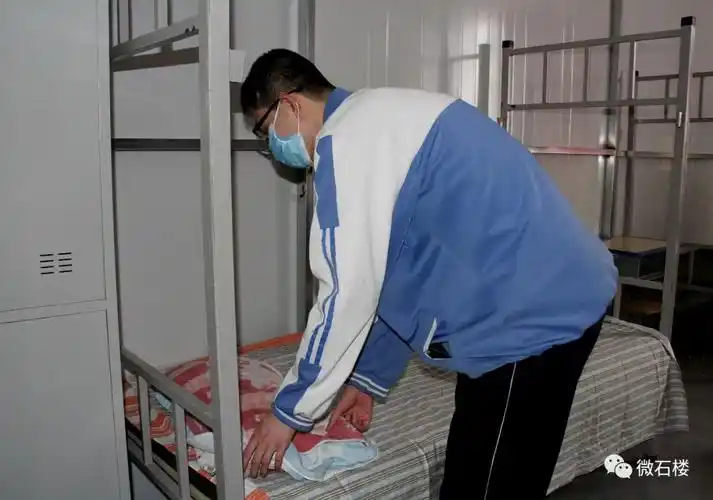 石楼中学高三年级顺利开学