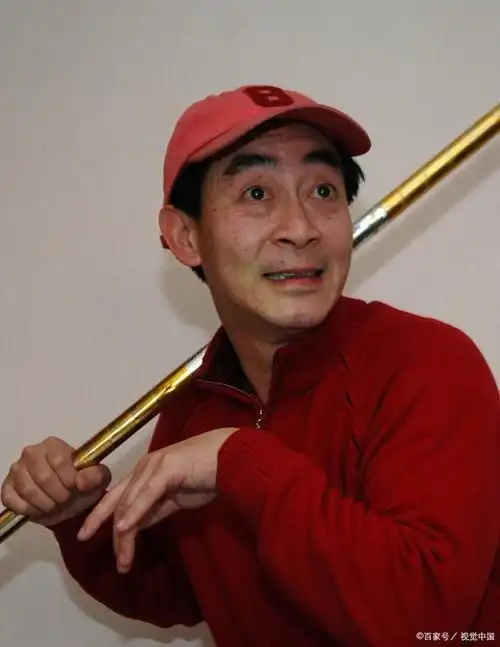 孙悟空扮演者六小龄童的真名是什么