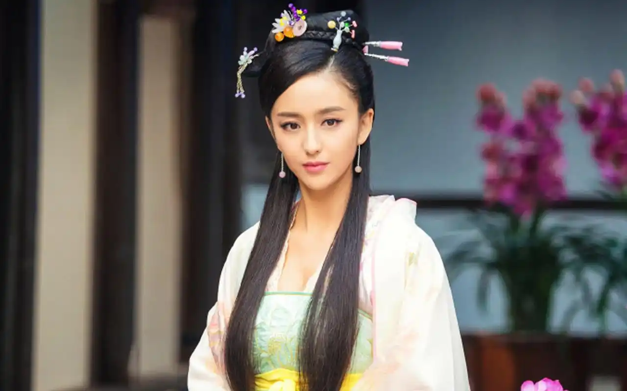 佟丽娅,不再美而不自知,要开心地为自己而活