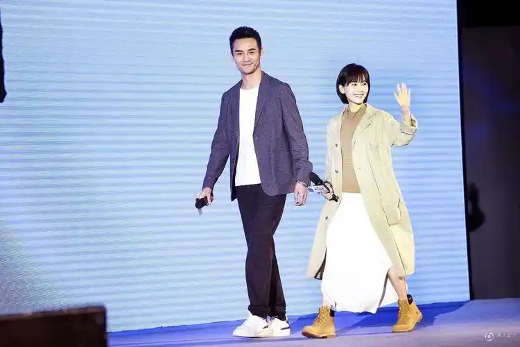 《欢乐颂》cp登场 《如果蜗牛有爱情》王凯现场"手拎"王子文