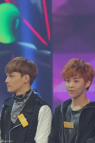 06.05】【综艺】exo录快乐大本营 黄牛疯炒票 粉丝斥万元追星(多图)