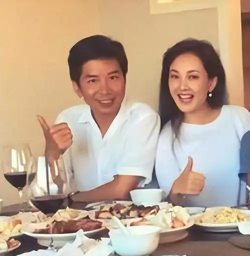 回顾牛莉:24岁嫁给普通丈夫,为他生下3个孩子,如今过得咋样|演员|张庭