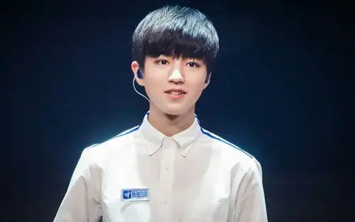 清新王俊凯魅力壁纸清新风袭来的王俊凯