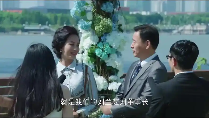 风光大嫁美女显摆文采却被总裁秒杀