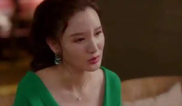 和房似锦在一起后徐姑姑要求张乘乘归还房子被大骂无情无义