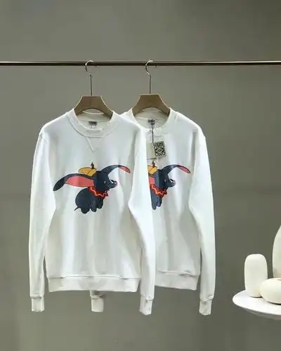 点此购买 罗意威×小飞象男女款纯棉毛圈卫衣 云138168