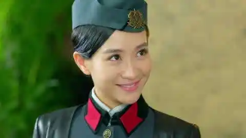 胭脂:冯曼娜截获印钞机,立了大功,青木满意极了