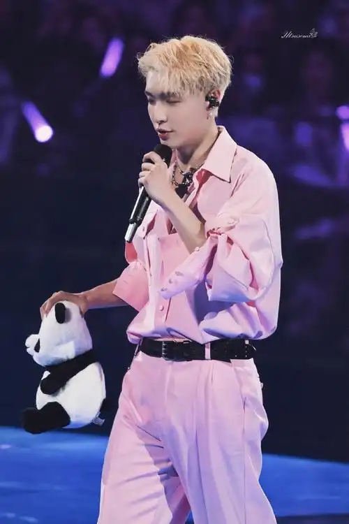 张艺兴[超话]##张艺兴大航海无远弗届巡回演唱会