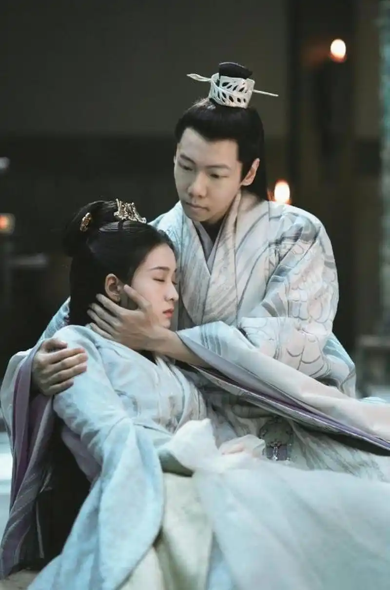 张雪迎,这男的是谁?