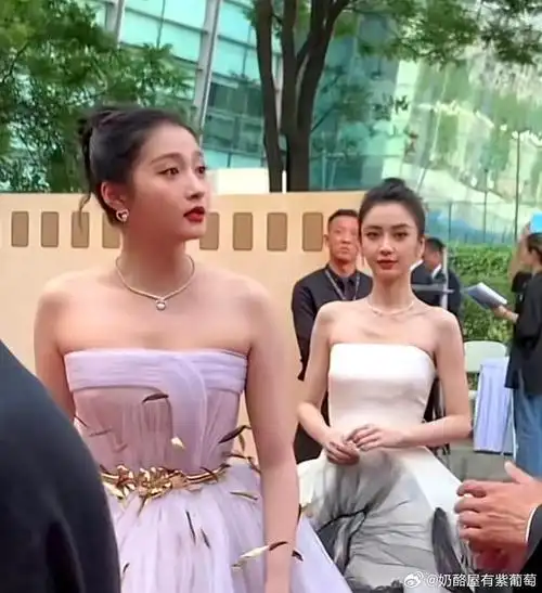 大骨架关晓彤和小骨架杨颖的区别