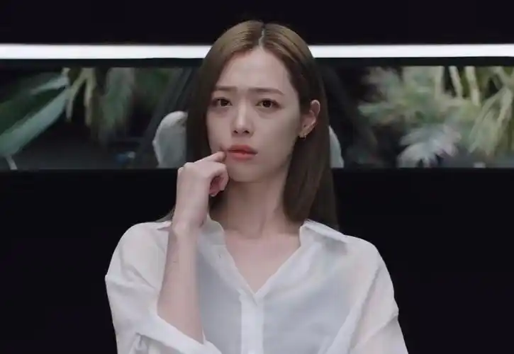 崔雪莉"遗作"公开:一个"被美丽束缚"的"思想家"! - 知乎