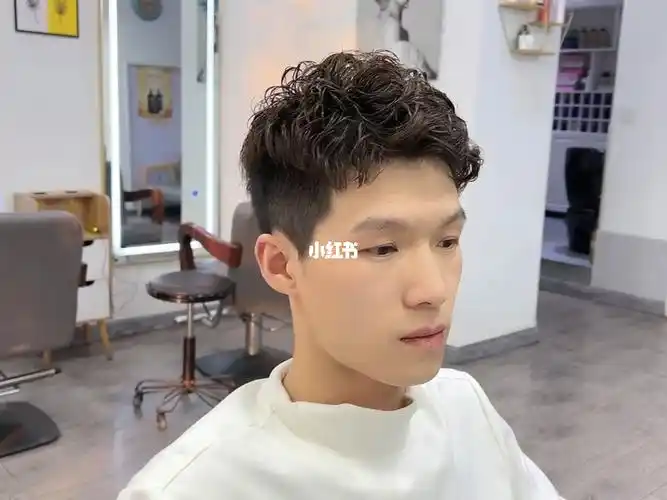 男士纹理烫_纹理烫_烫发_online品格造型攻略_男士发型_发型_剪发